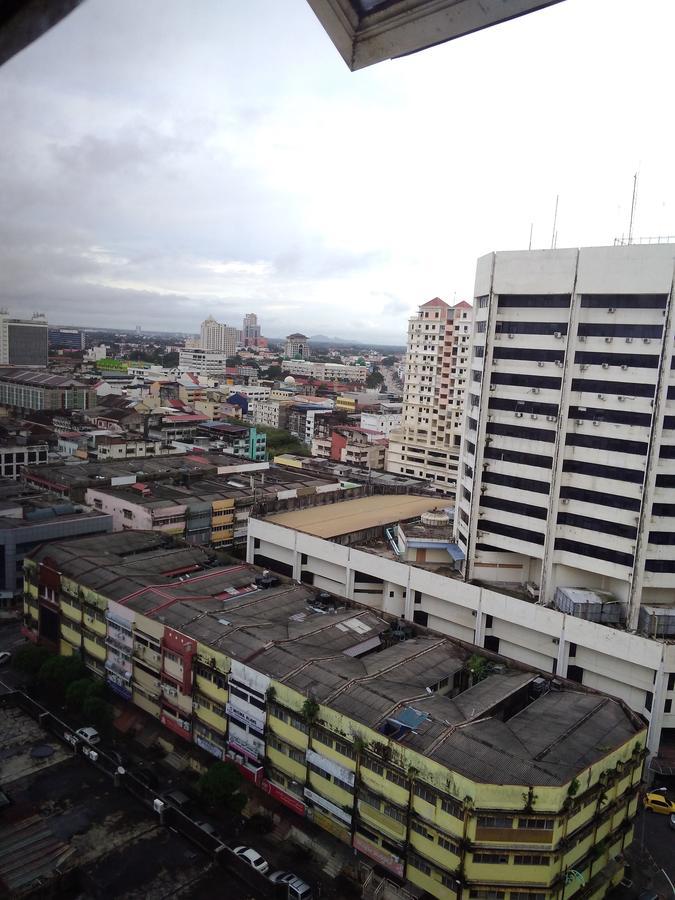 Ayoh Chik Kondo Pelangi Mall Hotel Kota Bharu Exterior foto